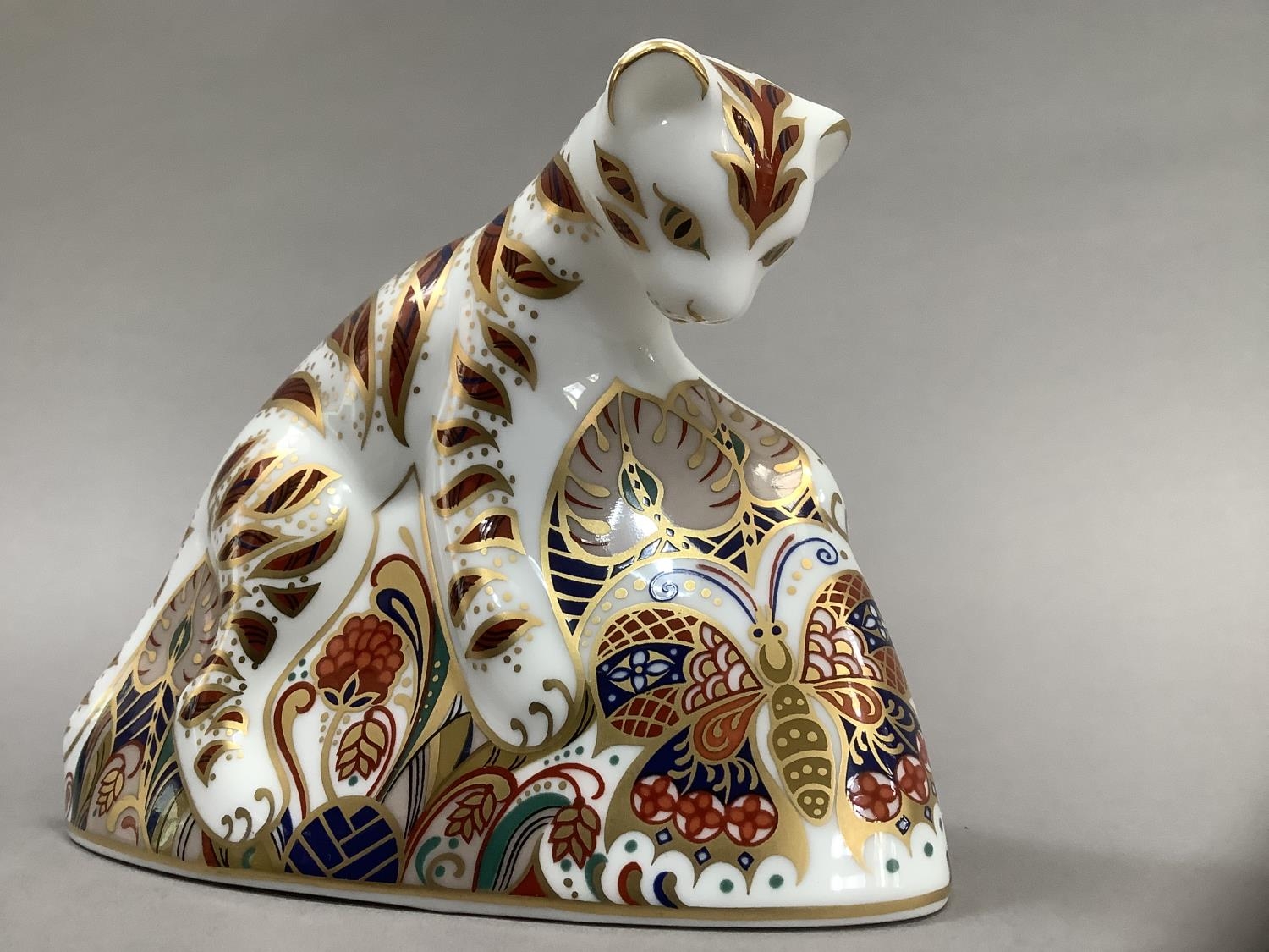 A Royal Crown Derby Bengal tiger cup, 1995, gold button, 10cm high - Image 3 of 4
