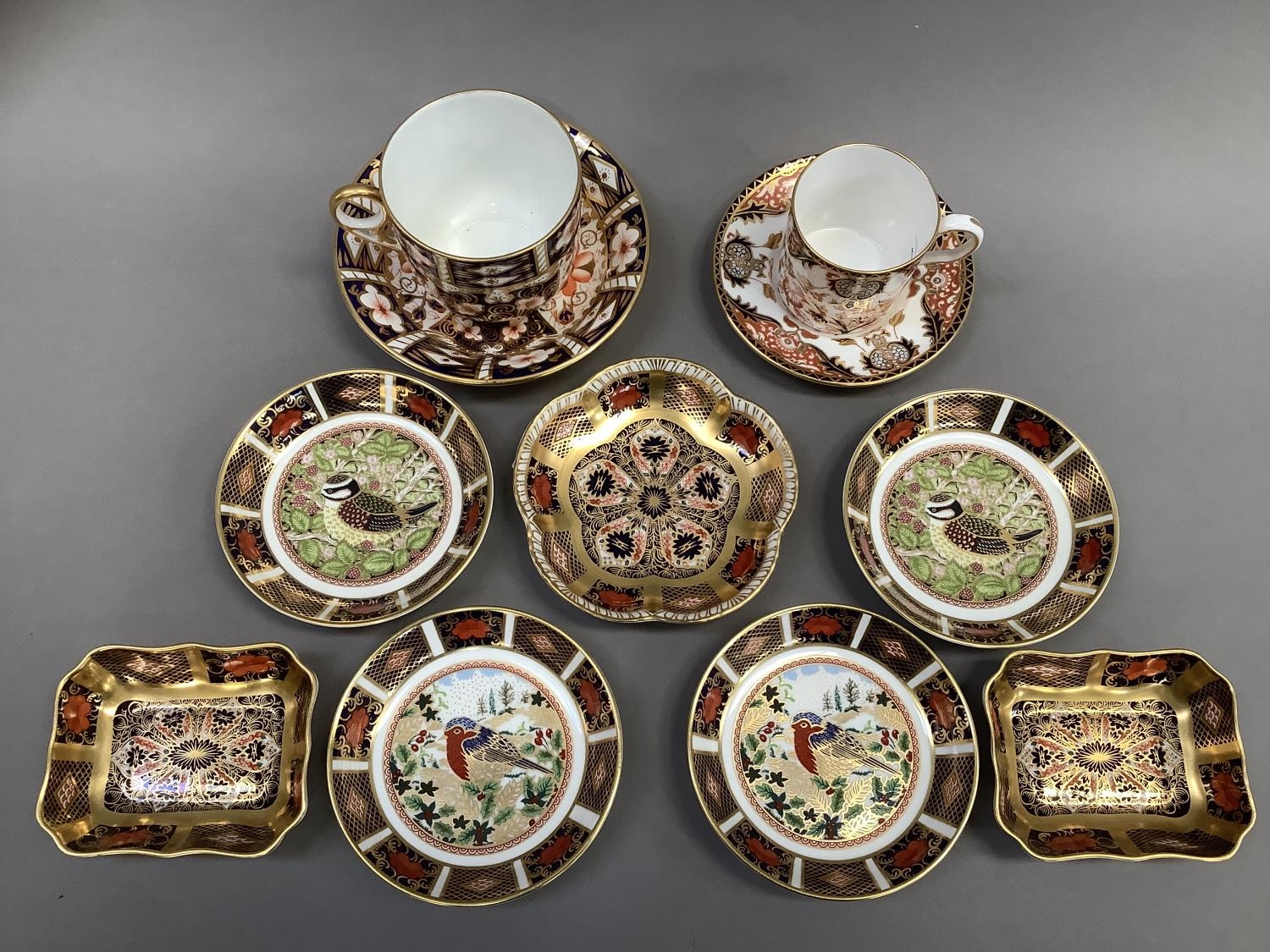 A pair of Royal Crown Derby pin dishes of Old Imari Robin Christmas decoration exclusively for Royal - Image 3 of 4