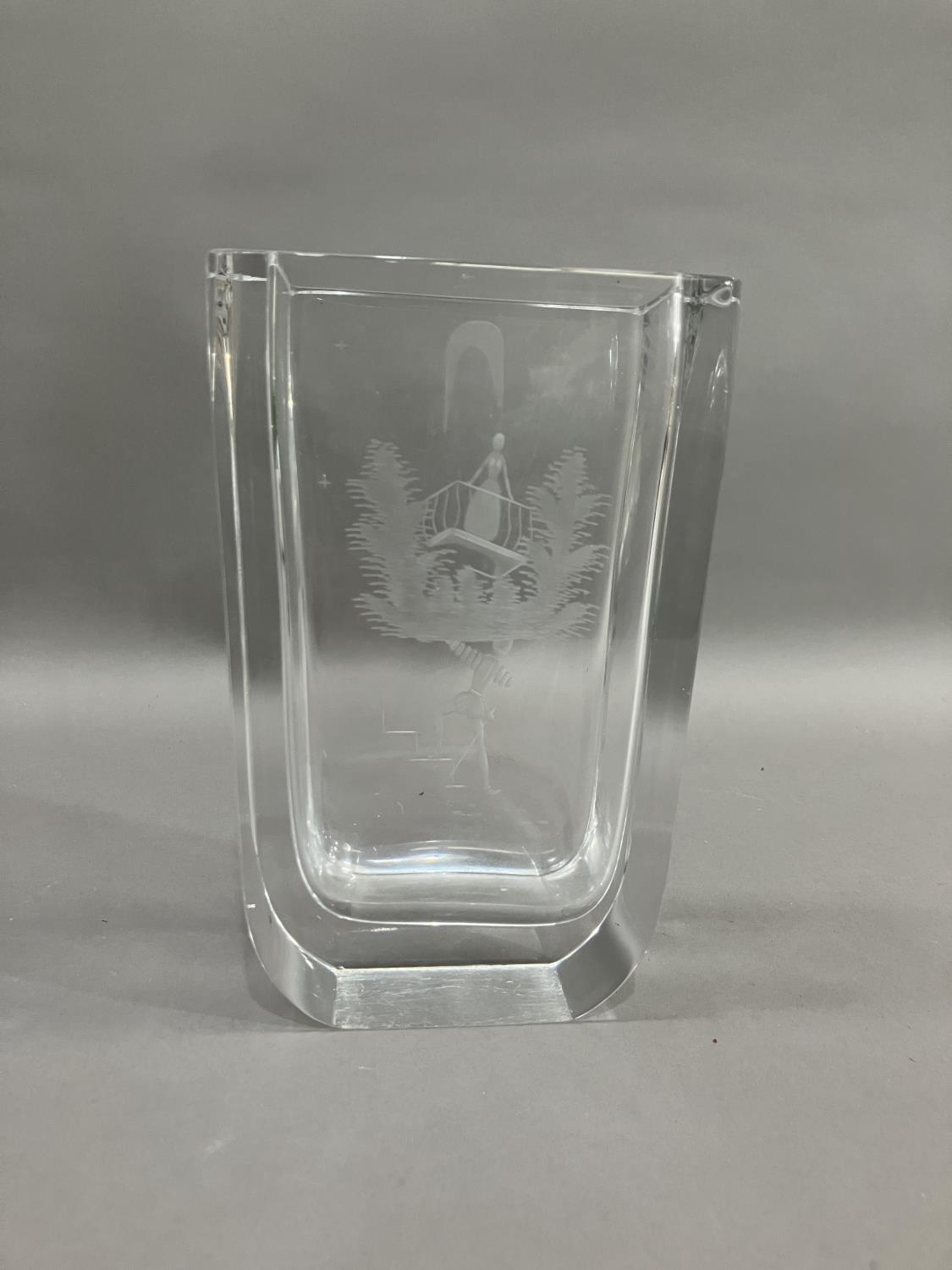 An Orrefors glass vase etched with Romeo and Juliet signed by Nils Landberg, 21cm high