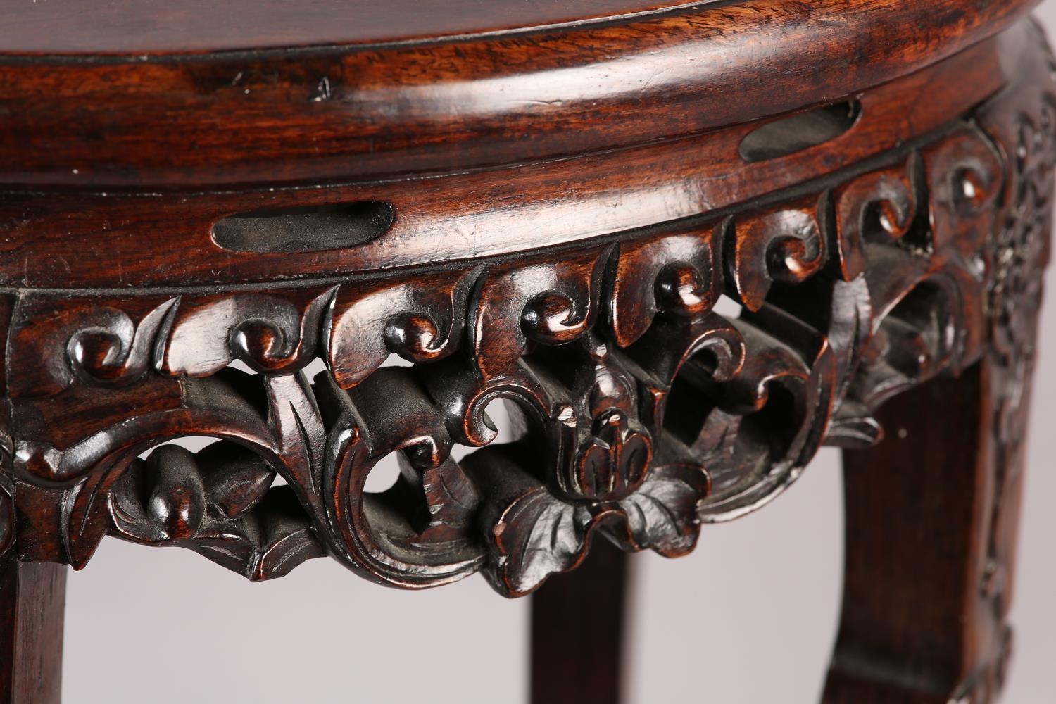 A 19th century Chinese hardwood and marble inset urn stand, of oval outline, the apron pierced and - Image 4 of 5