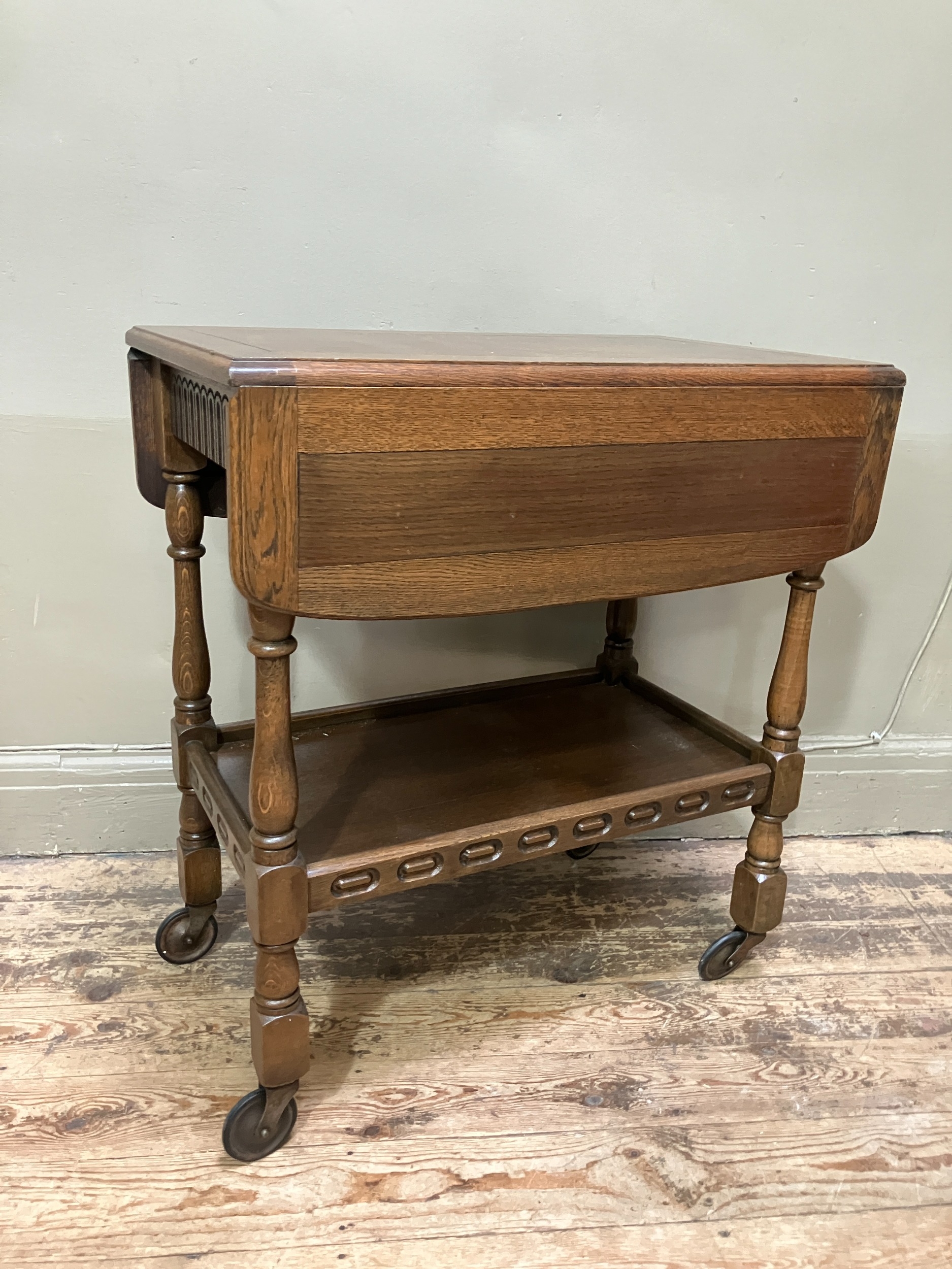 An oak veneered telephone table together with a small drop leaf occasional table - Image 6 of 6