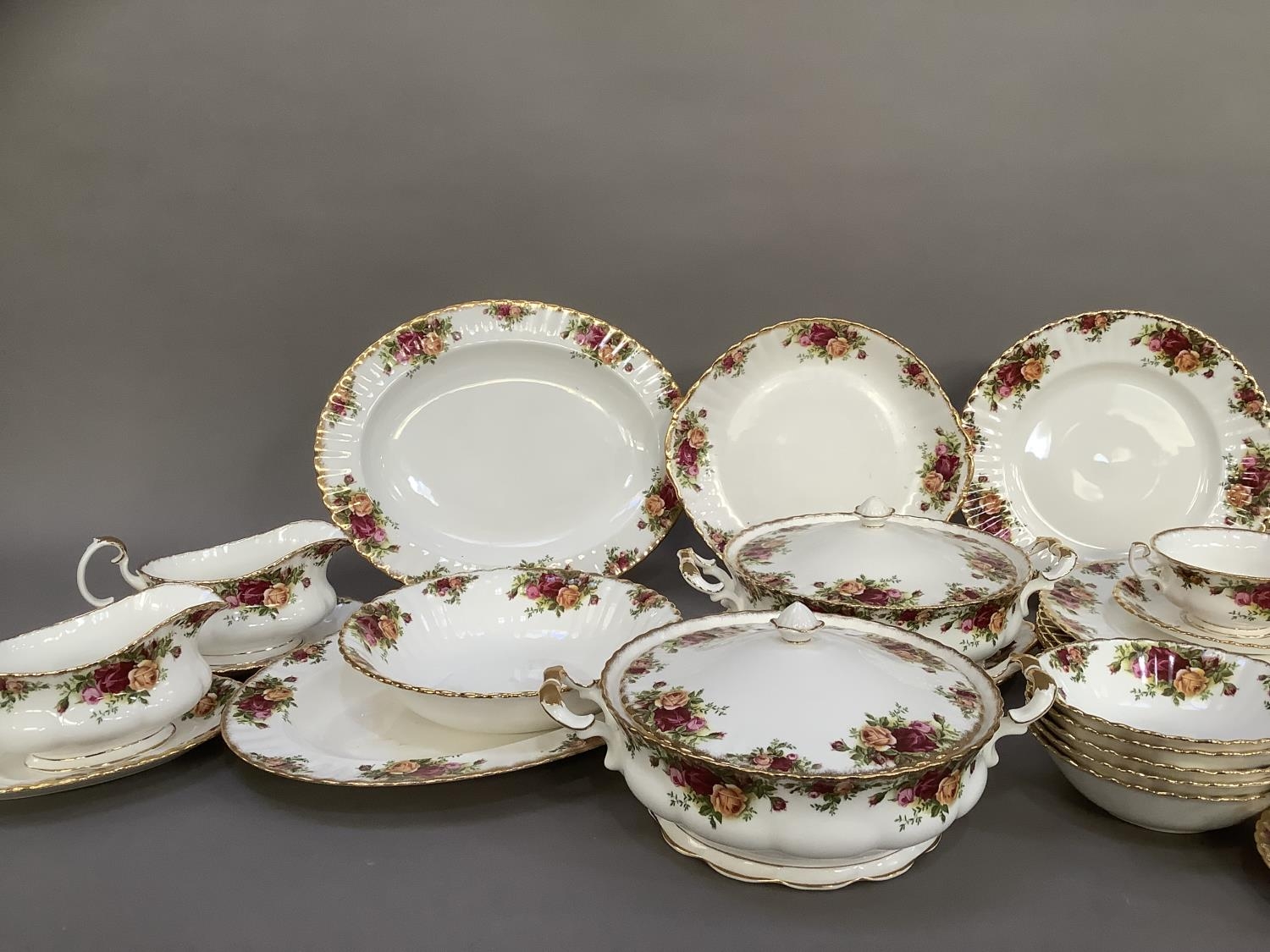 A Royal Albert Old Country Roses tea, coffee and dinner service comprising six teacups and - Image 3 of 5