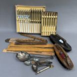 Boxed cutlery including fish eaters and tea knives, items of loose cutlery, spoon and pusher, pastry