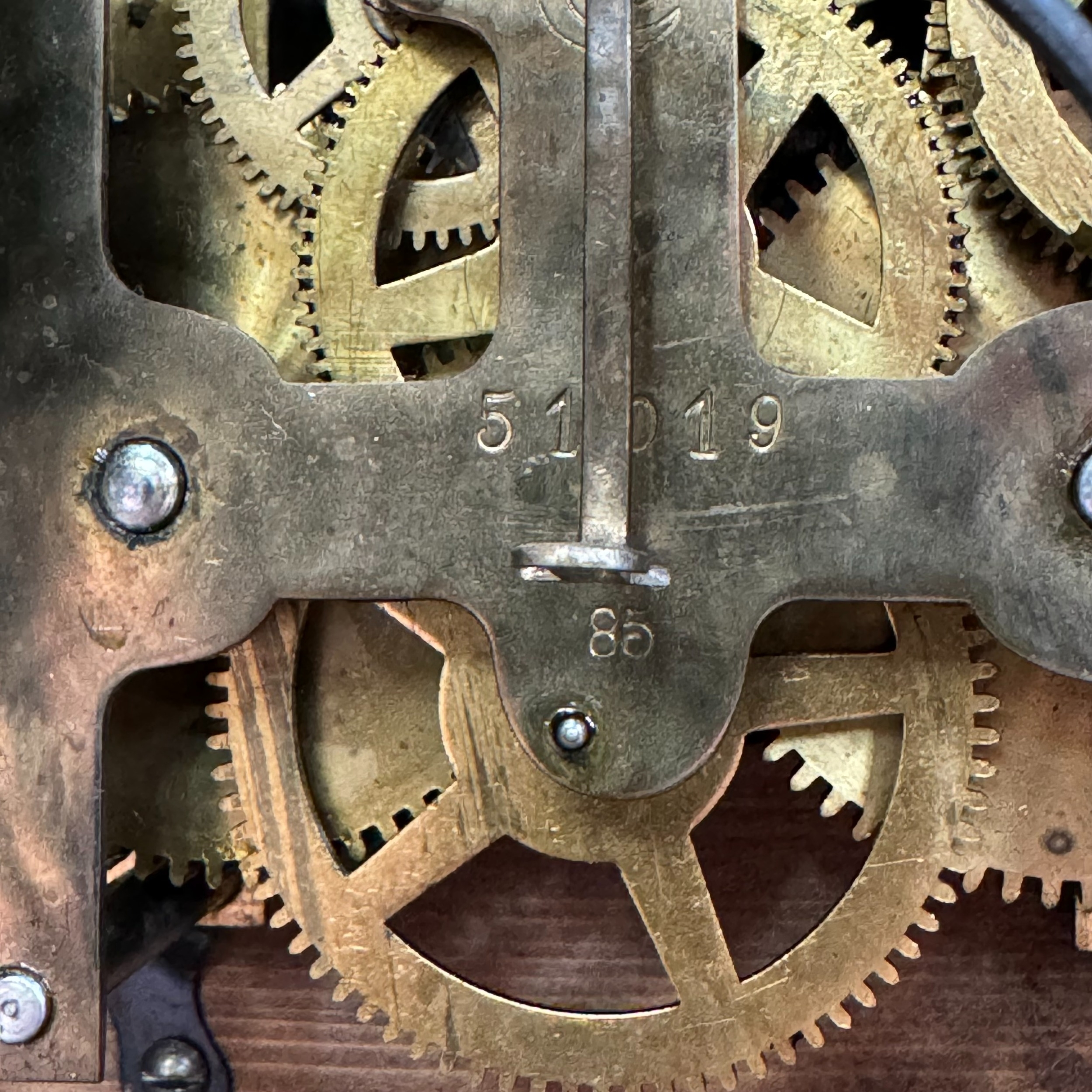 A late 19th century oak mantel clock having a silver chaptering with black Roman numerals, applied - Image 2 of 3