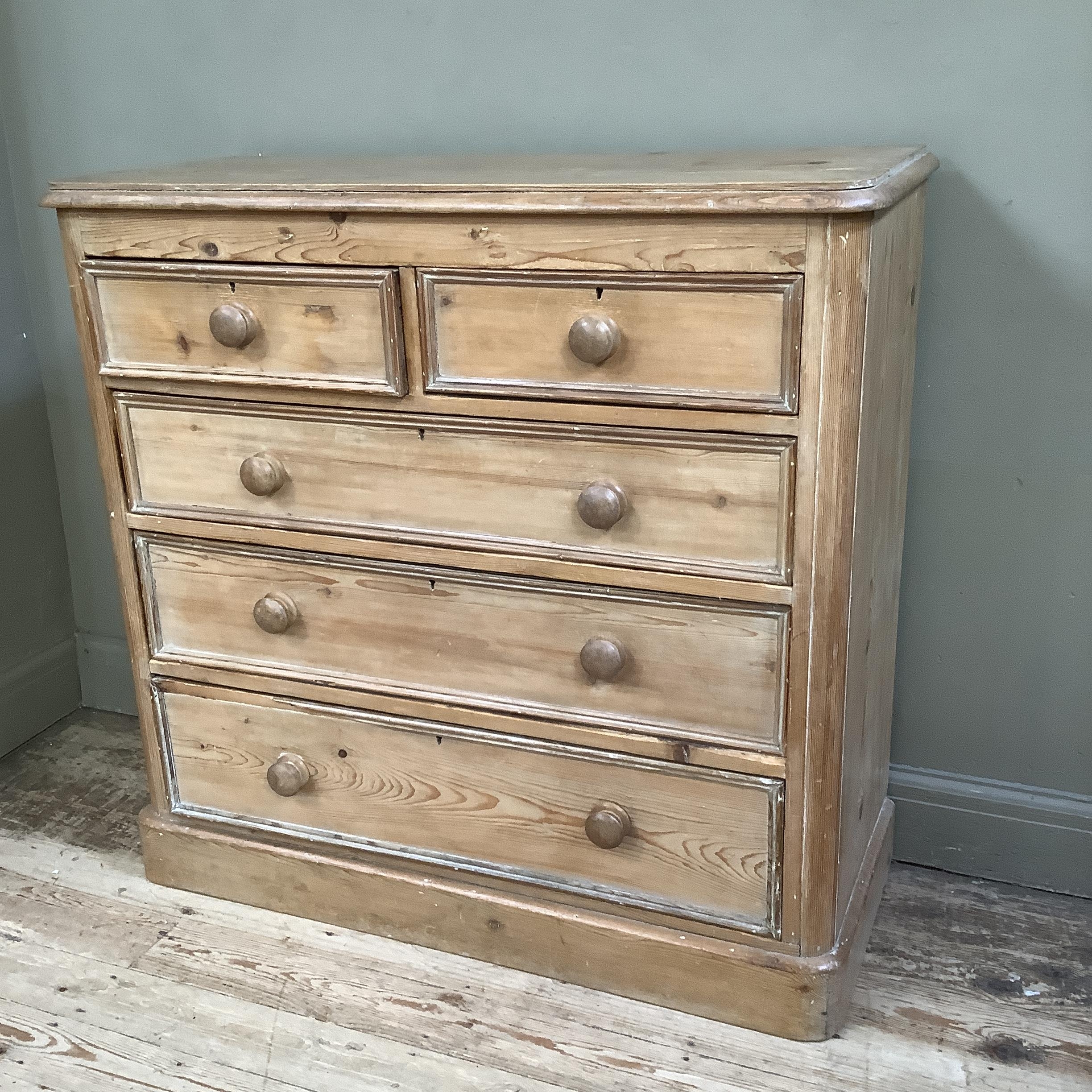 A Victorian pine chest of short and three long graduated drawers with later turned handles and - Image 2 of 2