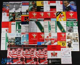 1980-2000 Rugby Programmes collection (44): to include club programmes with a selection of