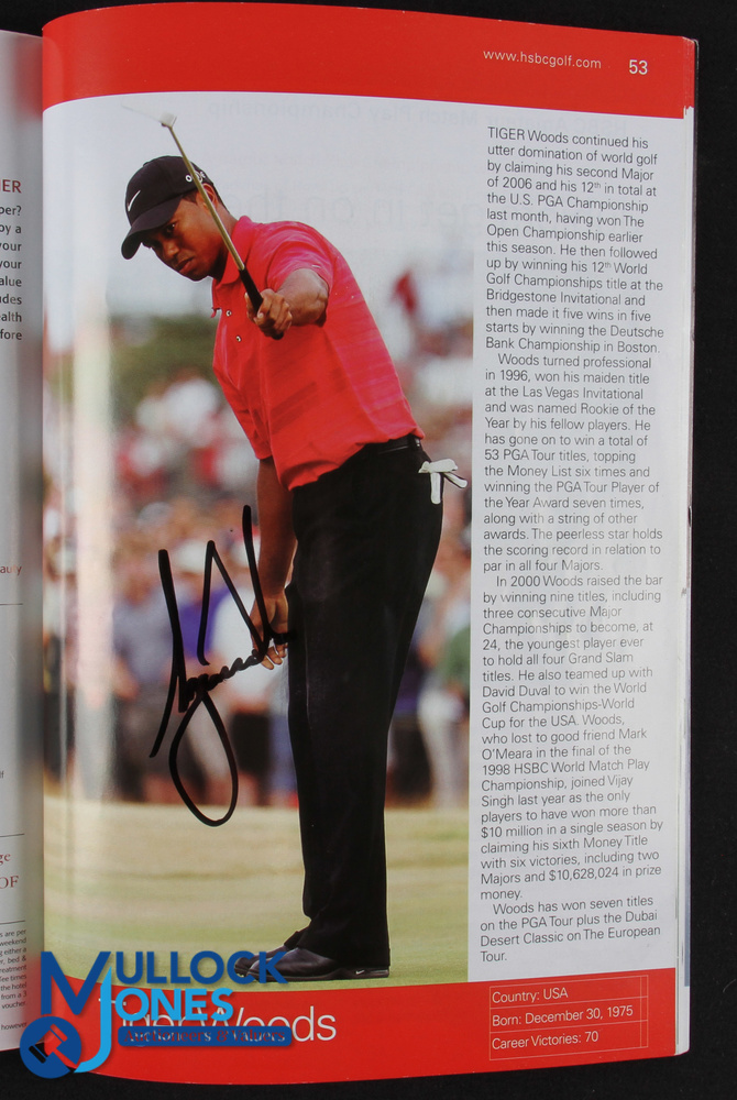 Scarce Tiger Woods 2006 HSBC World Match Play Championship signed programme and signed score card ( - Image 2 of 3