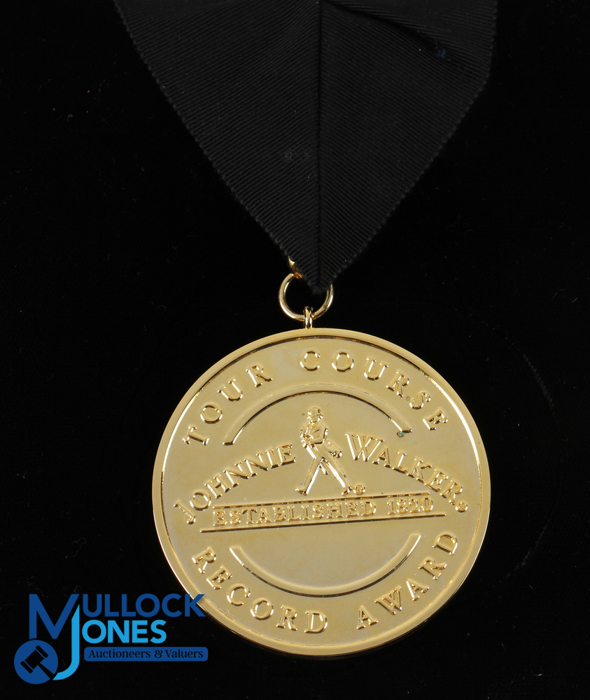 Johnnie Walker Golf Tour Course Record Award Gilt Medal - largen gilt medal c/w black ribbon c1991 - Image 2 of 3