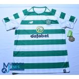 2018-2019 Celtic FC Football Shirt & Medal - Shirt New Balance / Dafabet. Size L, short sleeves.