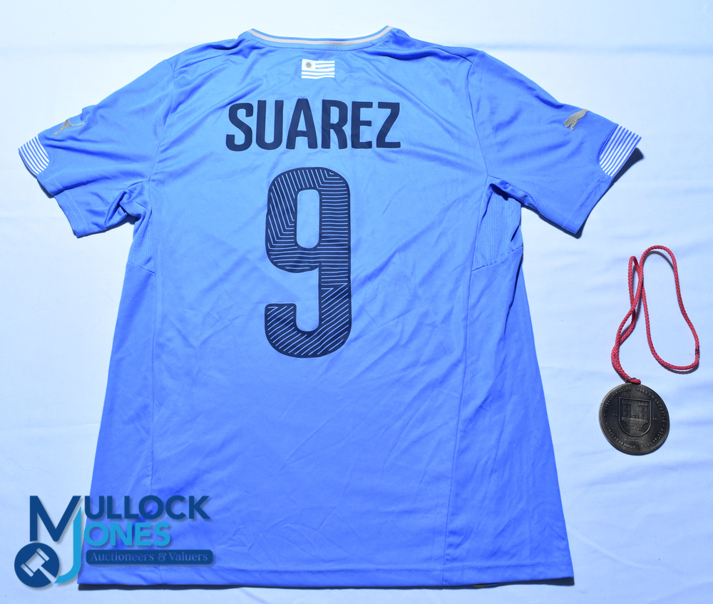 2014-2016 Uruguay FC home football shirt & Medal. Shirt #9 Suarez - Puma, Size M, blue, with tags, - Image 4 of 4