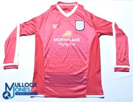 Crewe Alexandra FC home football shirt 2017-2018 - FBT / Mornflake, Size Adult Small, red, long