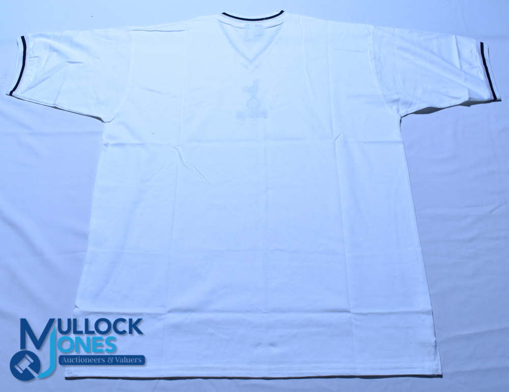 1981 Tottenham Hotspur FC FA Cup Final football shirt. Official Merchandise. Size XL, white, short - Image 2 of 2