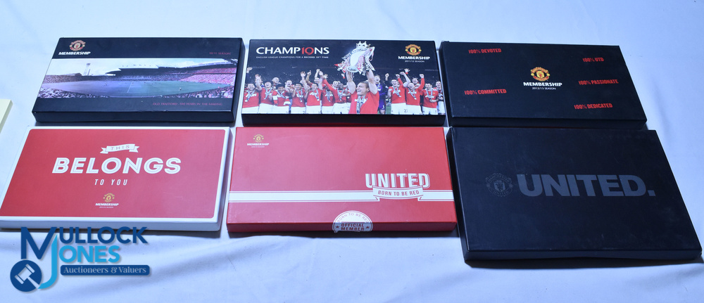 Lot of Manchester United FC Memorabilia - Panini Sticker Album (3 stickers missing), a football, - Image 5 of 7