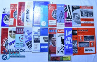 85 Manchester United Football Club home & away programmes - 1970/71 x 42 - 22 Home and 20 Away and