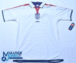 England FC home football shirt 2003-2004 signed by unknown, size M, white, short sleeves with