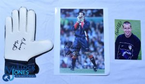 Nigel Martyn autographed Umbro goalkeeper glove and two photographs