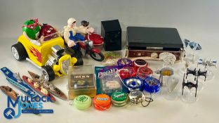 Collectable Toys: a mixed lot to include Yo-Yo's, some still boxed, Matchbox ships, M&M kit car,