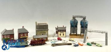 N Gauge Graham Farish Fowler Class Ginty LMS 7309, plus Horny and similar makers N gauge buildings