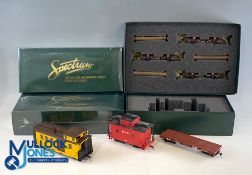 Spectrum Bachmann Master Railroader Series On30 Rolling Stock, to include Gondola 27211, tank car
