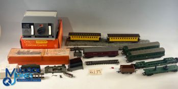 00 HO Gauge Locomotives, Triang Coaches Rolling stock, Buildings, white metal unmade kits, to