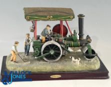 The Juliana Collection Steam Engine, traction engine. A good resin model In original box - size #