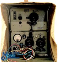 British WWII Wireless 18 set Transmitter/ Receiver model. Very nice British WWII Wireless 18 set