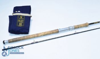 Hardy Alnwick "The Favourite" graphite spinning rod 8ft 6" 2pc 1 1/4oz CW, 22" mushroom handle
