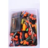 Large quantity of modern/vintage floats including Just Carp controller floats in sizes 4 and 6,