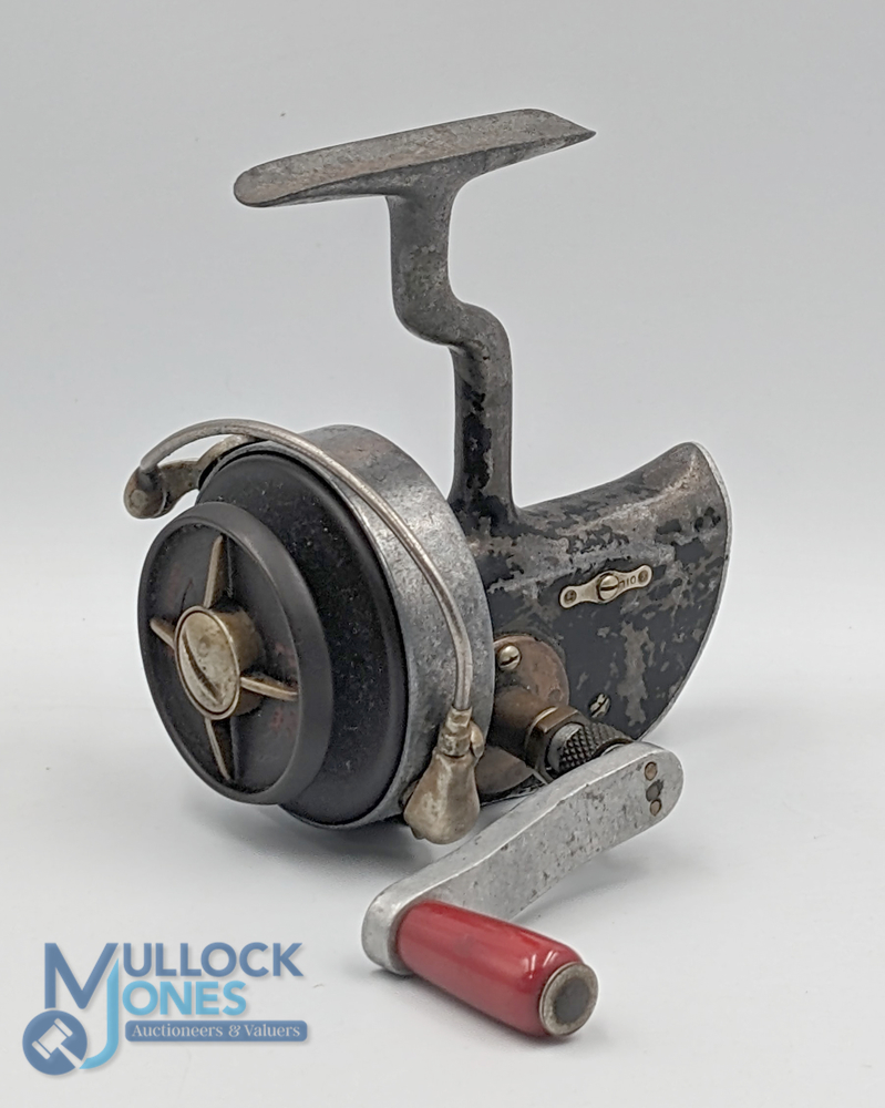 A rare Hardy Bros Altex Mk I fixed spool reel with the duck's bottom, good bail, Bakelite spool