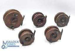 A collection of mahogany and brass reels: 3x with on/off checks; 2x without checks. All need a clean