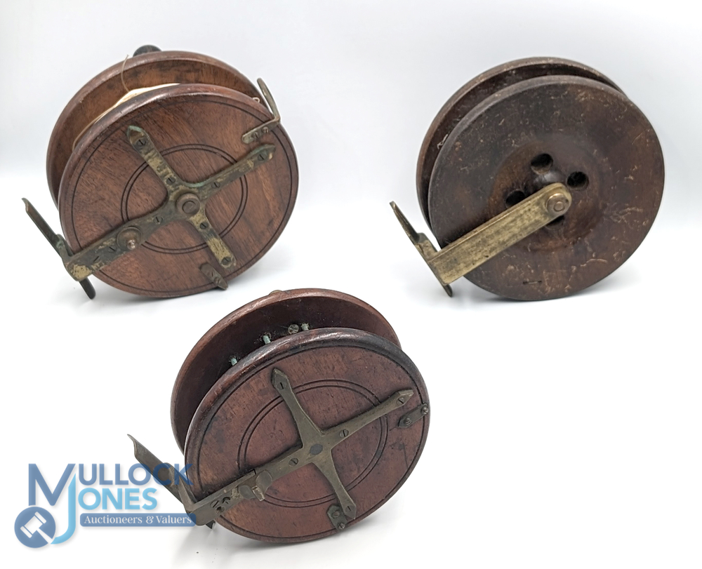 A collection of unnamed large mahogany and brass reels, as follows: 6" star back with twin bulbous - Image 2 of 2