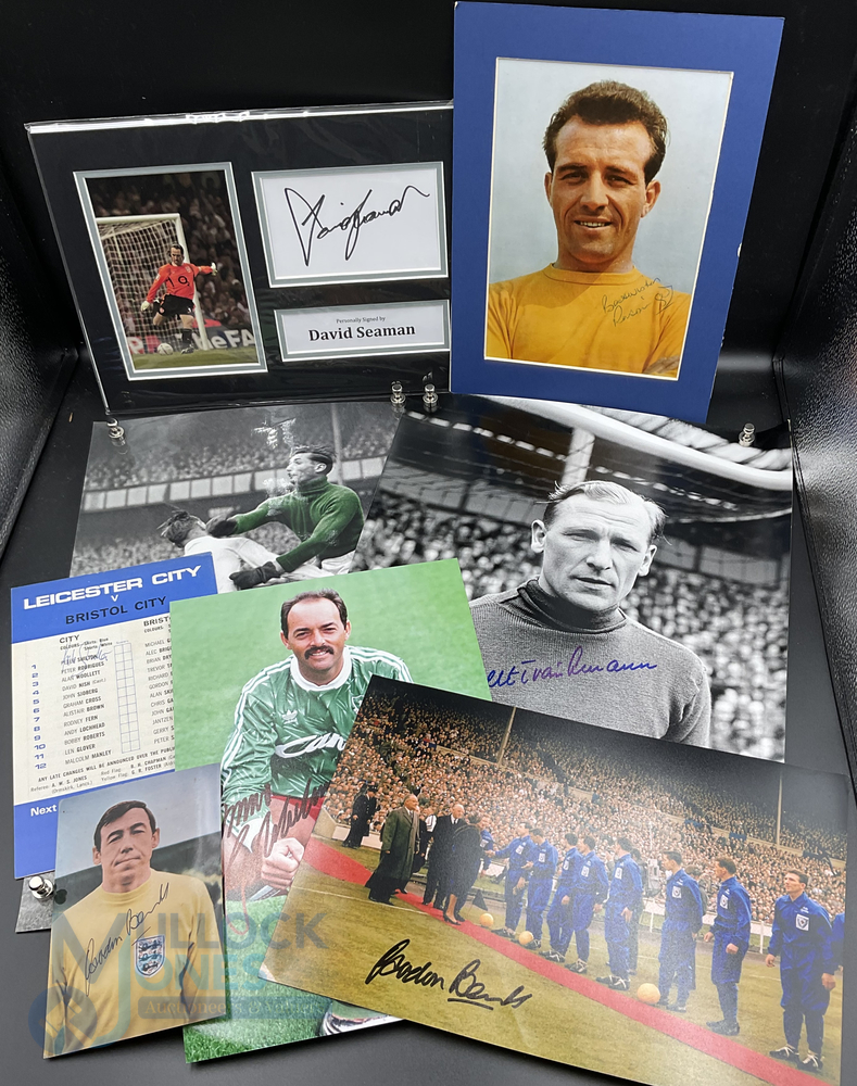 Selection of autographed coloured photographs of Football Goalkeepers to include Gil Merrick, Gordon - Image 2 of 2