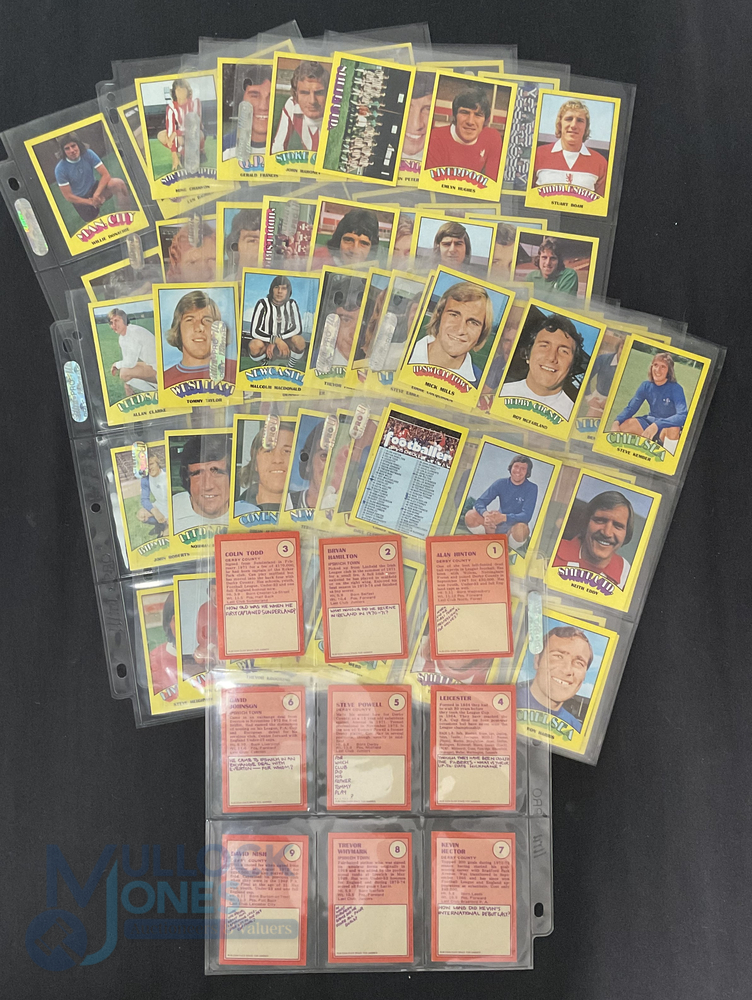 A & BC Bubble Gum Cards - 1974 Football cards Footballers Rub Coin 132 cards red Backs Please note