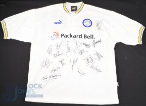 1997/98 Leeds United Multi-Signed home football shirt in white Puma/Packard Bell, size XL, short