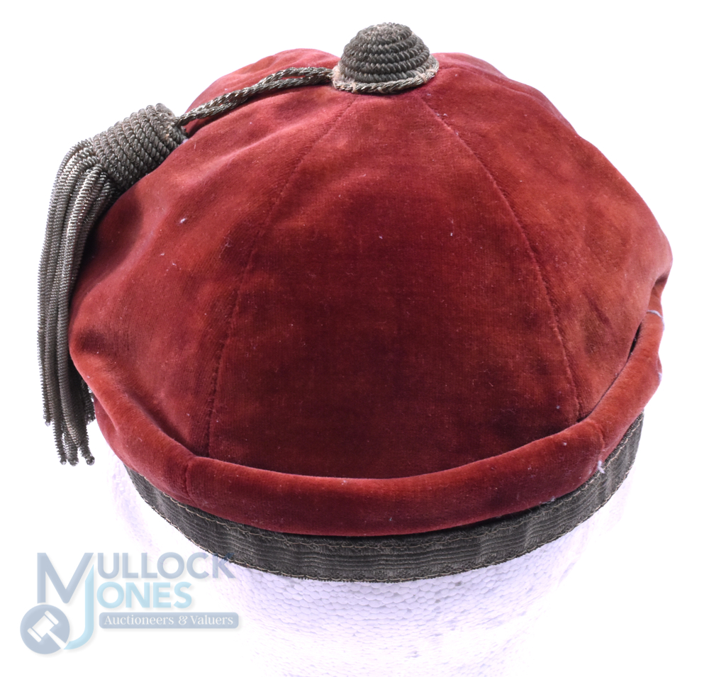 1930-1 Paignton RFC Velvet Rugby Honours Cap: Red six-panelled cap with gold braid and tassel, - Image 3 of 3