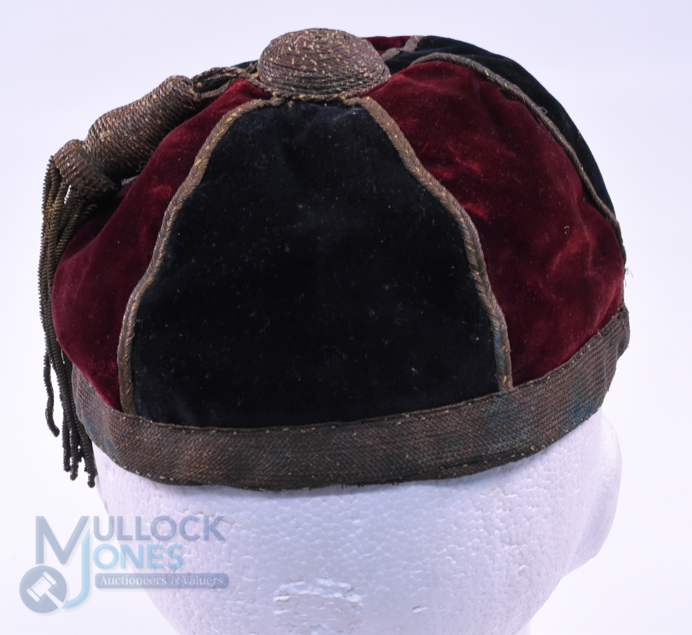 c1900 Dublin University (?) Velvet Rugby Honours Cap: Lion, harp and fiery gates badge would seem to - Image 3 of 3