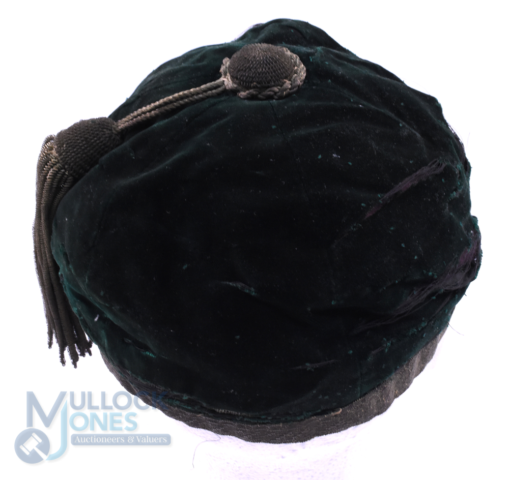 1906-7 IW or JW RFC 'A' XV Velvet Rugby Honours Cap: Unknown side, dark green cap with some - Image 2 of 2