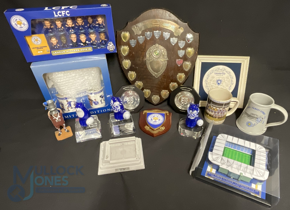 Leicester City Memorabilia - replica Charity Shields, Mugs, Soccerstarz figures. Model of the - Image 2 of 2