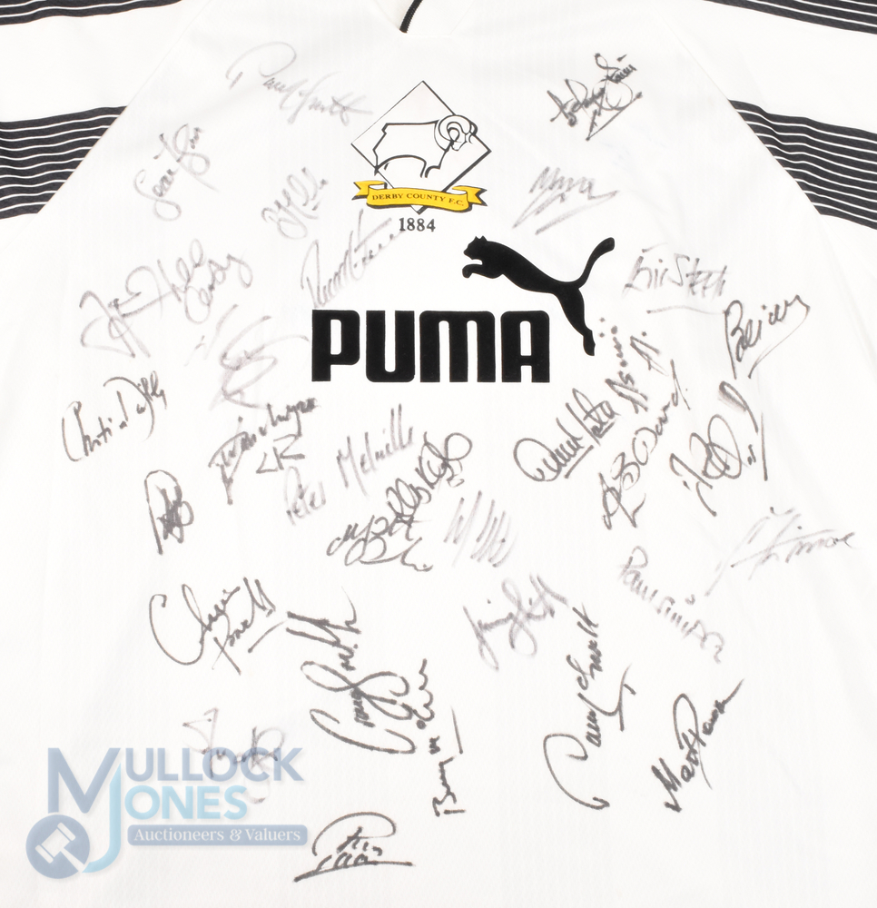 1996/97 Derby County Multi-Signed home football shirt in white, Puma, size XXL, short sleeve, 30+ - Bild 2 aus 2