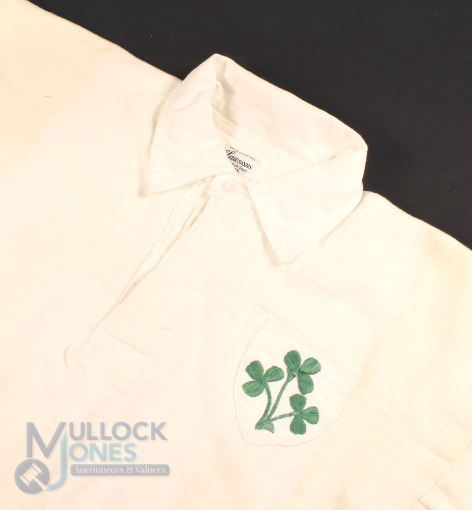 Scarce 1965 Kevin Flynn White Irish Rugby Jersey: The fine and well-remembered centre's less-usual - Image 4 of 4