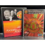 2000 & 2001 Futera Manchester Utd Player Edition Cards with 2 Centrepiece cards in original