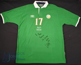 2001 Gary Doherty (Signed) No 17 Ireland International match worn home football shirt v Portugal 2/