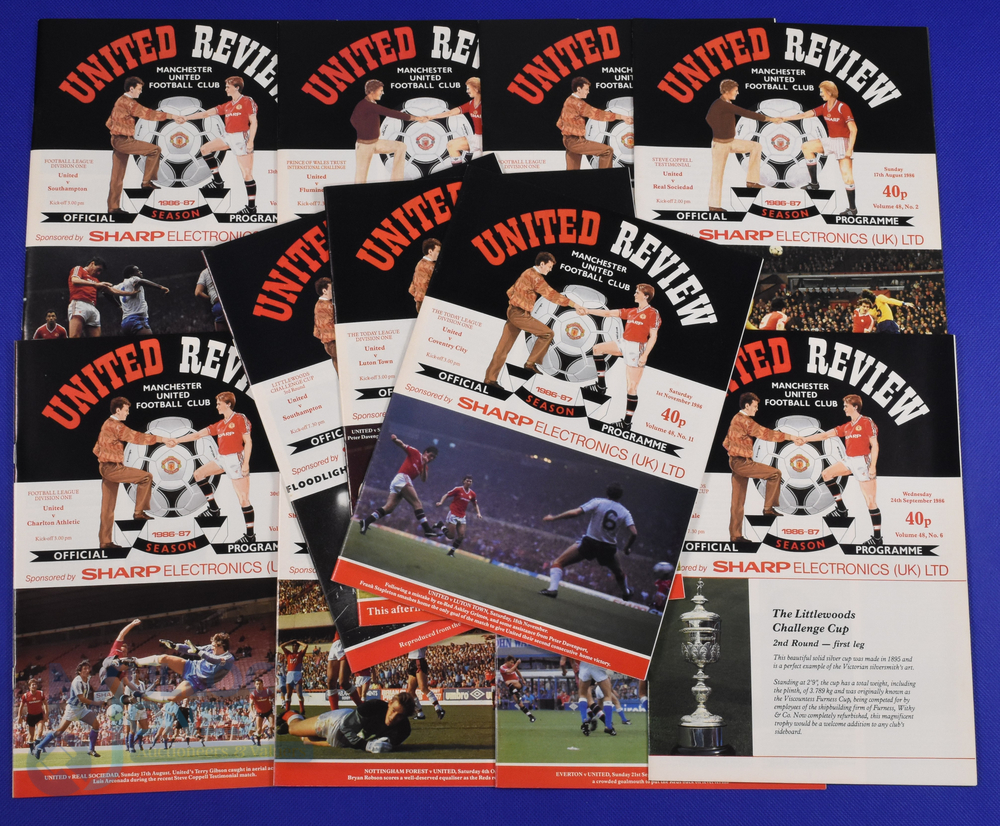 Collection of Manchester Utd home match programmes 1985/86 (28), 1986/87 (28), 1987/88 (25), 1988/89 - Bild 10 aus 10