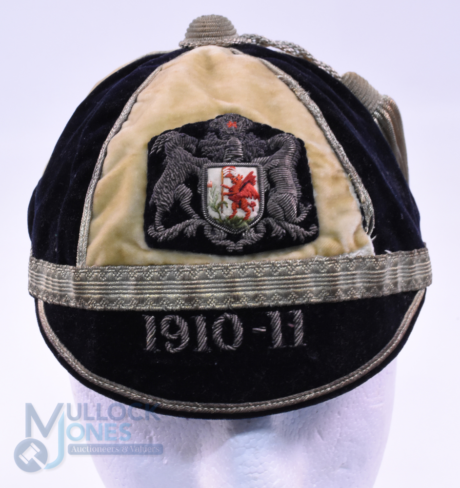 1910-11 Cardiff RFC Velvet Rugby Honours Cap: Great example of the distinctive rugby cap of - Image 2 of 3