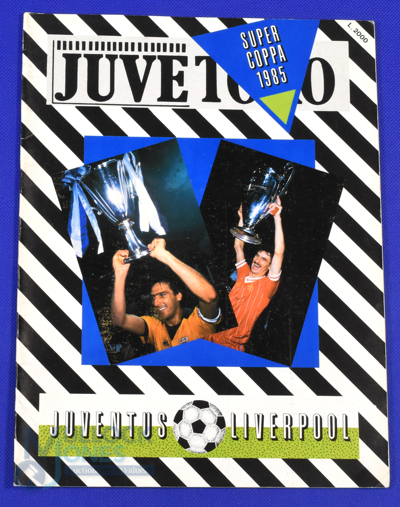 1985 European Super Cup final Juventus v Liverpool match programme in Turin, 48 pages; good. (1)