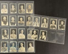 1922 DC Thomson Co Ltd Periodical Footballers printed autograph to back real photographs in black
