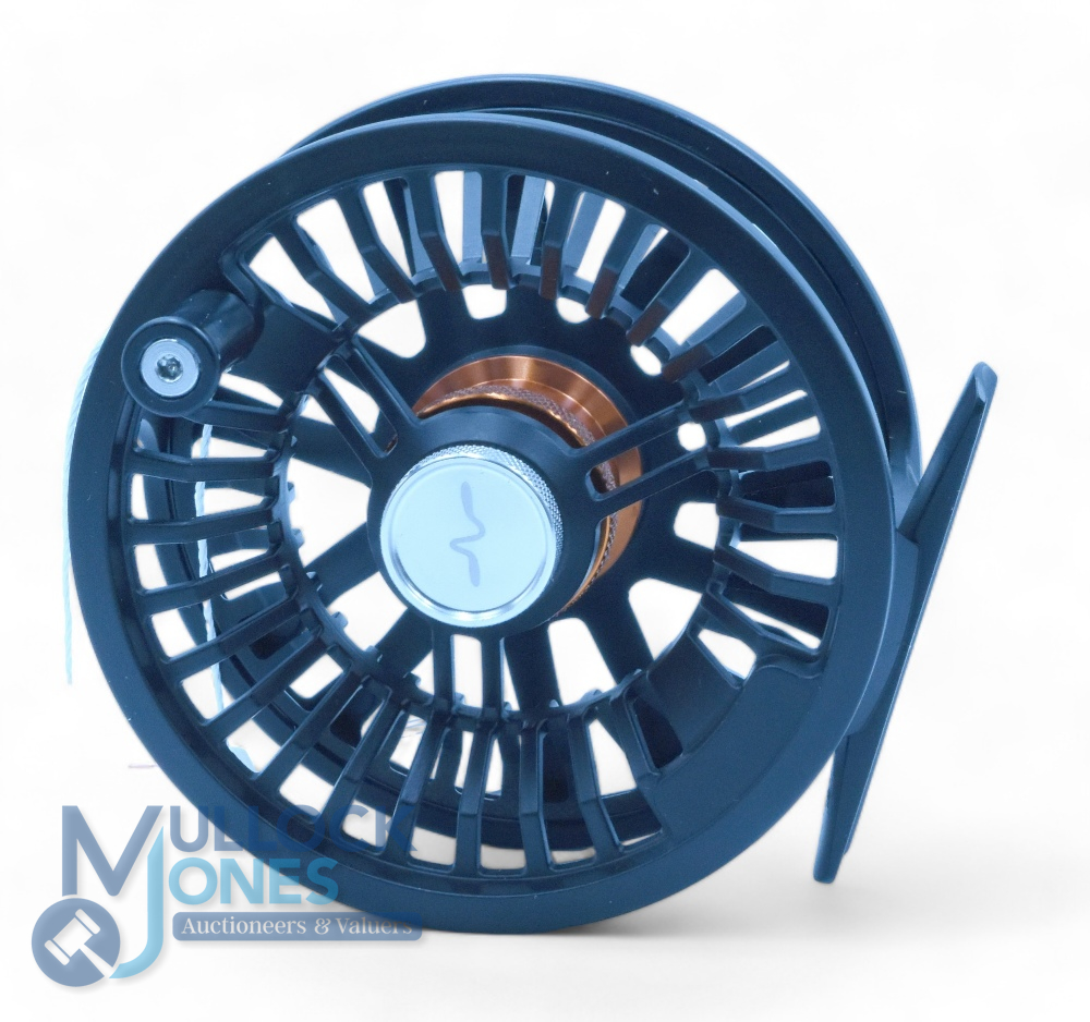 Guideline Reach 67 large arbor fly reel, black finish, left hand wind ...