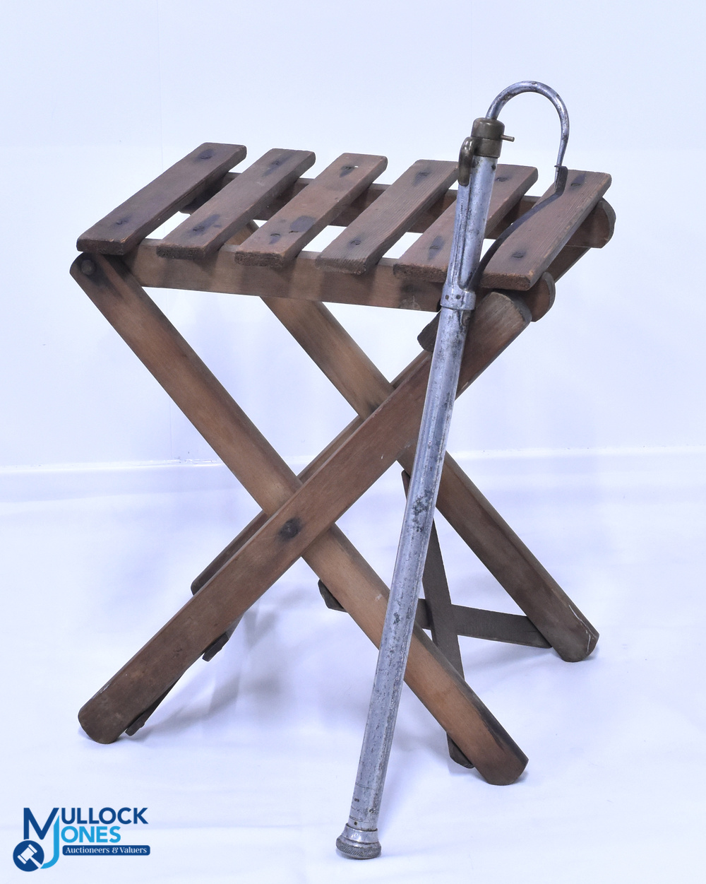 Hardy Bros Extendable Salmon Gaff, made of aluminium with brass fitting, plus period wooden