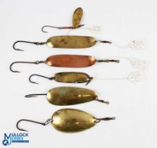 Interesting collection of large spoons, made up of: Kennell Stewart USA No 7 brass/silver 5”