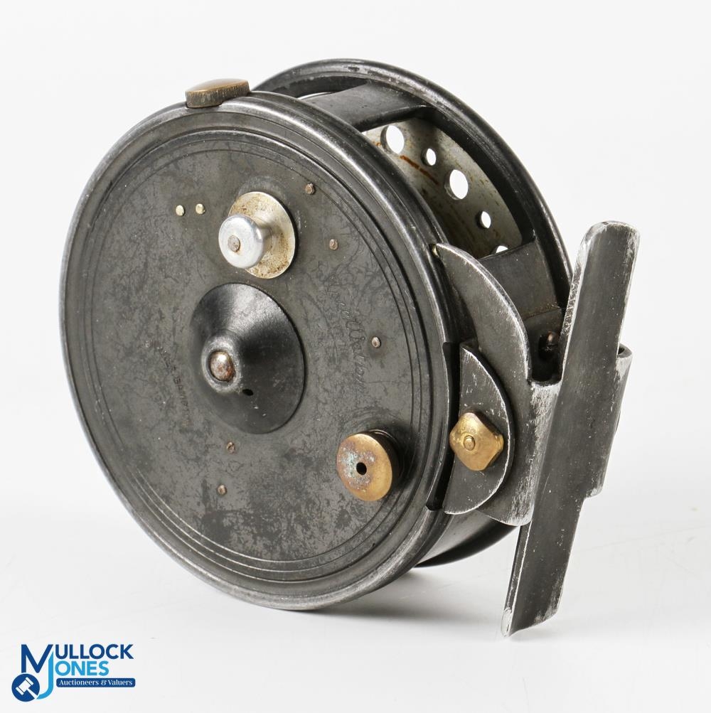 Wallace Watson unusual Walker Bampton 4” alloy drum casting reel with interesting pivoting foot - Bild 2 aus 2